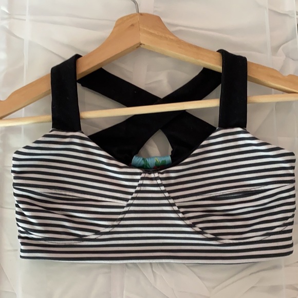 Betsey Johnson x Capezio Reversible Sports Bra - Picture 1 of 6